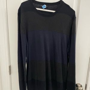 Men’s Express Sweater Large